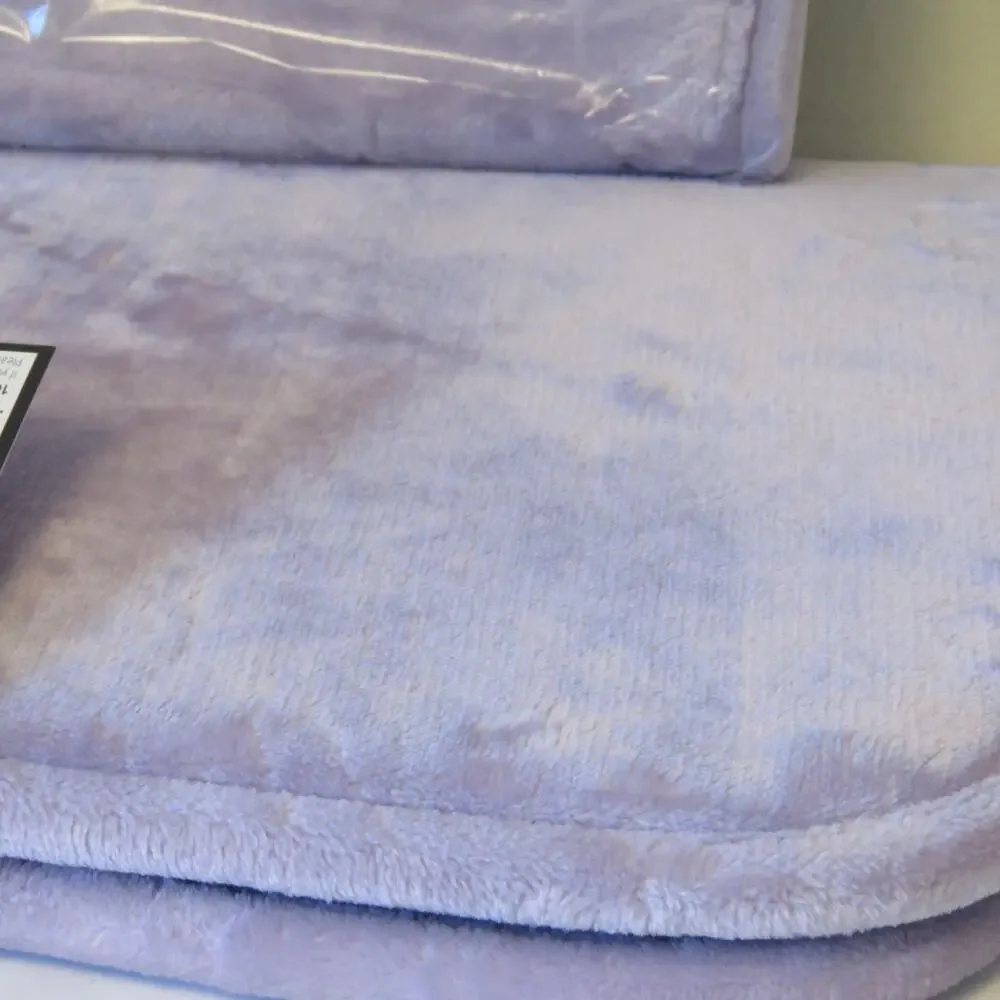 2 New Memory Foam Bath Mats Rug 24 x17 - Lilac, Lavender Purple Soft